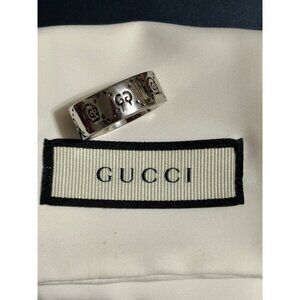 Gucci Silver Chrome GG Ghost Ring Size 9 With Authentic Pouch